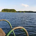 Nad Jeziorem Walpusz