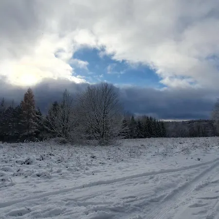 Domek Nad Jeziorem Walpusz *