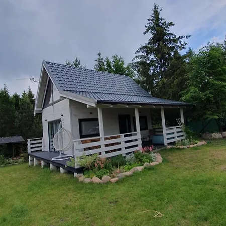Domek Nad Jeziorem Walpusz