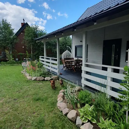 Domek Nad Jeziorem Walpusz Holiday home *